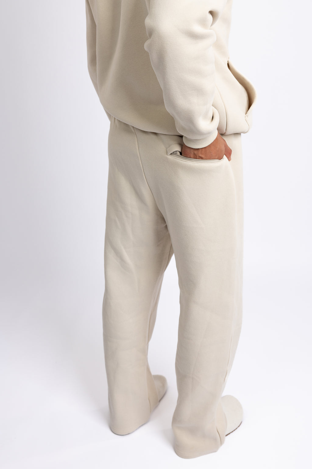 Airli Sealed Sweats